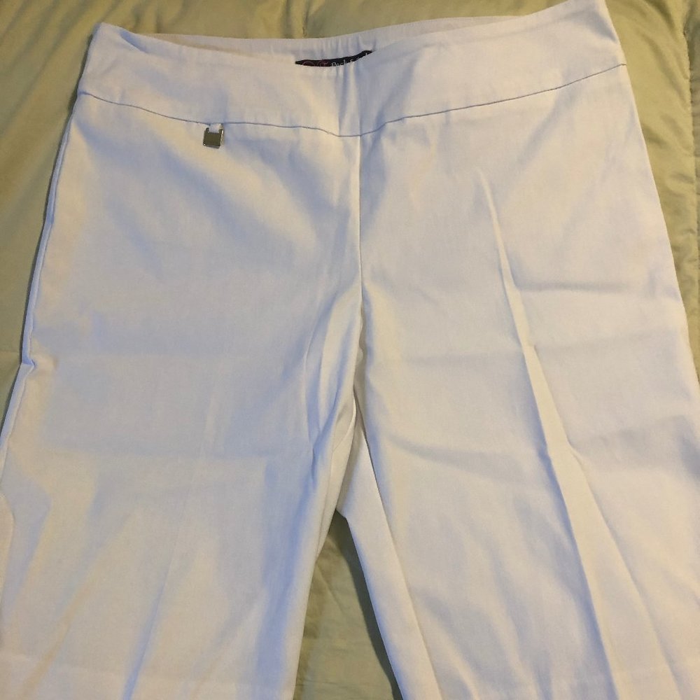 Peck & Peck woman's bermuda shorts